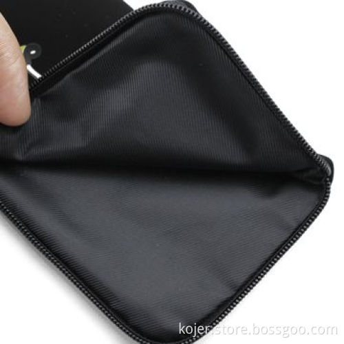 Mobile Phone Case, Made of Velvet, with Zipper Slider and Lanyard, Ideal for Apple's iPhone 4